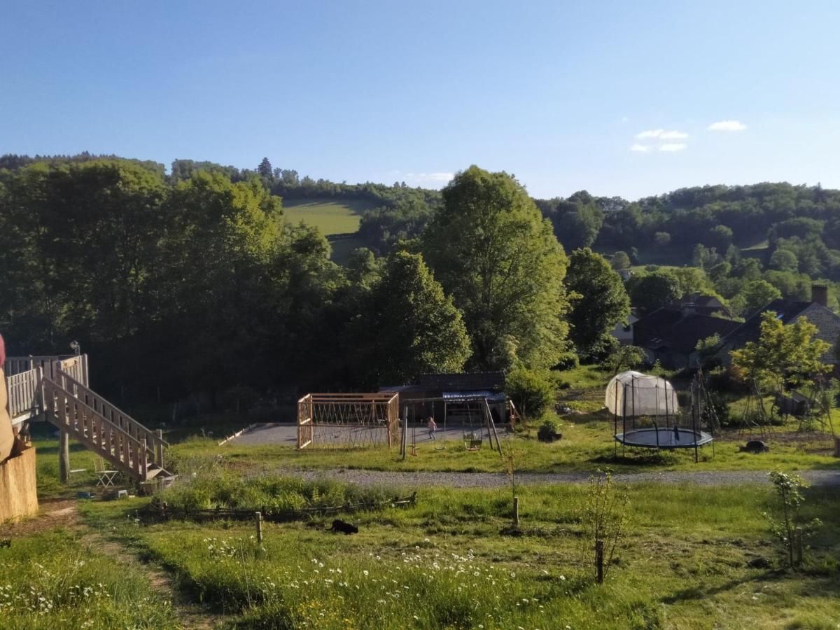 Carazen , Caravane Chauffee Saint-Silvain-Bellegarde Экстерьер фото